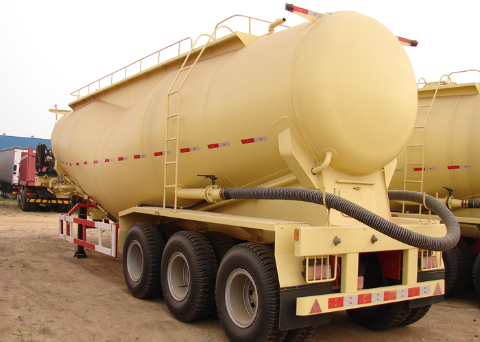 39000L Dry Bulk Pneumatic Tank Trailers with 3 axles for cement powder, Cement Tanker Semi Trailer