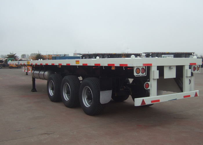 40ft Fuel Saving FlatBed Semi Trailer 3 Axles , Light Dead Weight Flatbed Trailer 