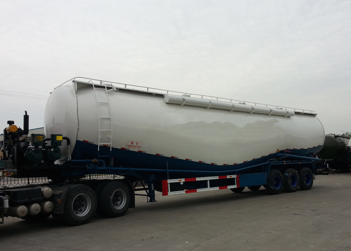 37000L Dry Bulk Pneumatic Tanker Semi Trailers with 3 Axles for Bulk Cement , Cement Tanker Semi Trailer